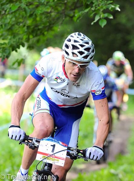 Julien Absalon (Orbea) riding in fifth place early in the race.