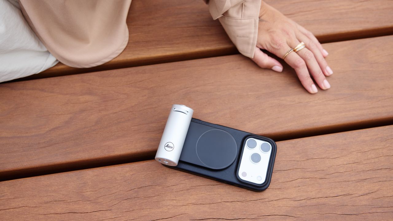 Leica LUX 2.0 update and new grip