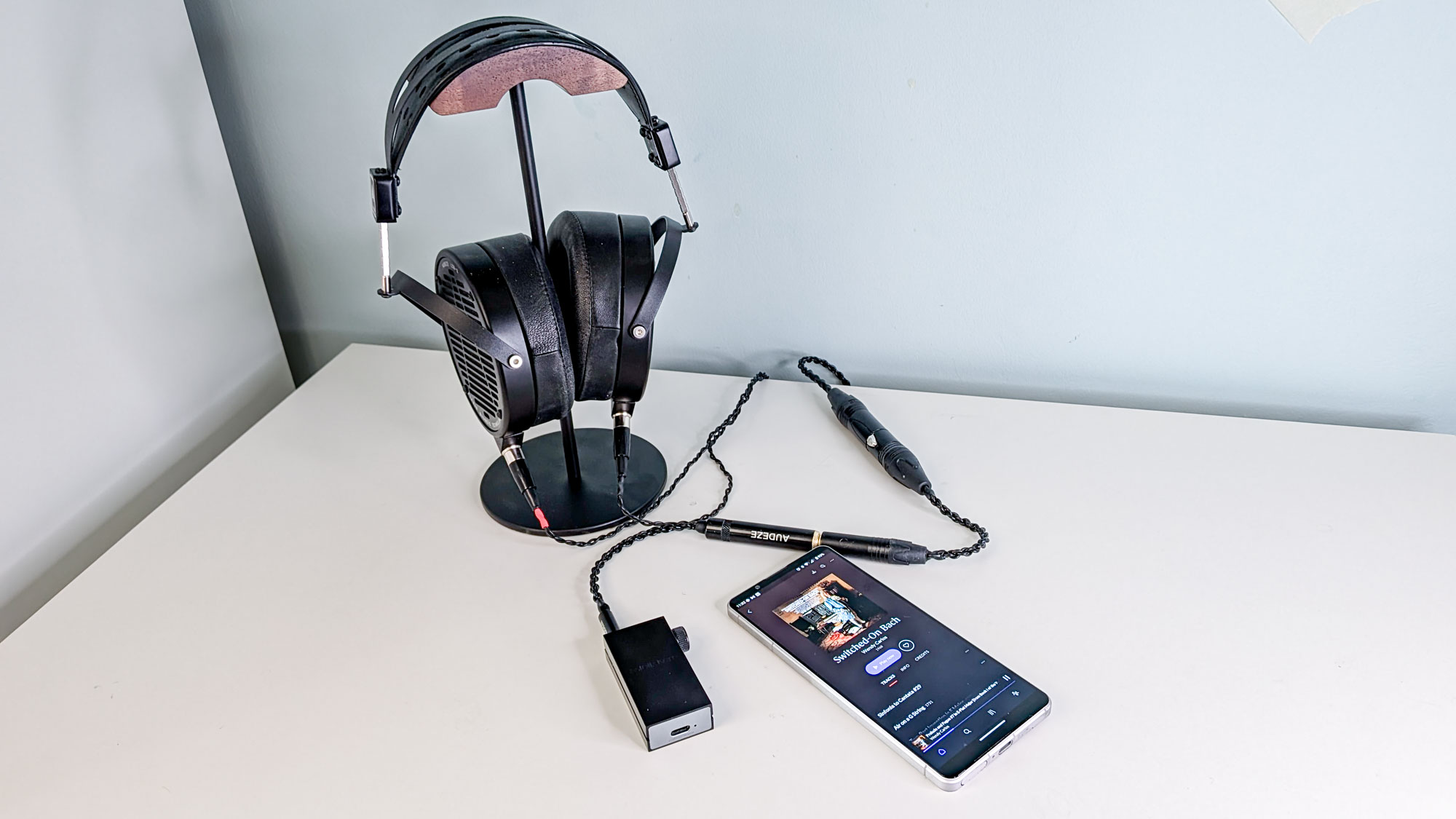 Astell and Kern HB1