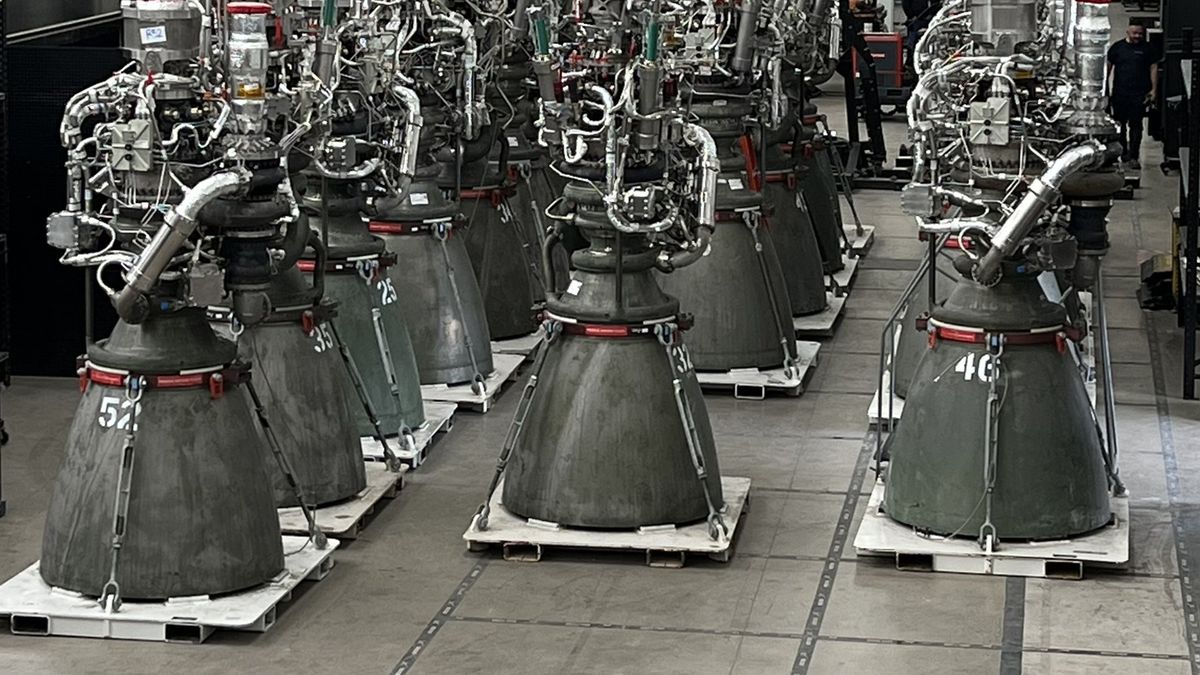 يعرض Elon Musk محركات صاروخية جديدة من SpaceX لصالح Starship.  يرى عشاق Twitter Daleks.