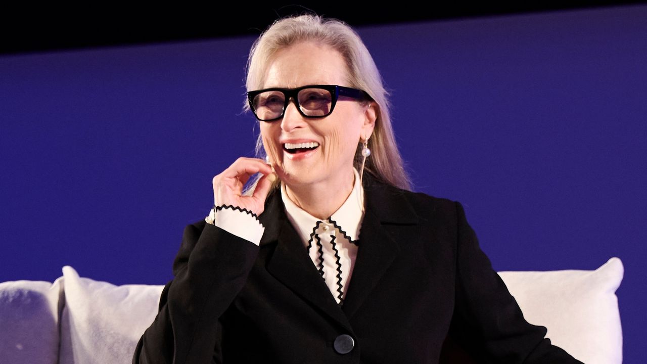 Actress Meryl Streep debuts white hair as she attends the &#039;Sin Guion&#039; conference during the Princesa de Asturias Awards 2023 at the Palacio de Congresos on October 18, 2023 in Oviedo, Spain. 