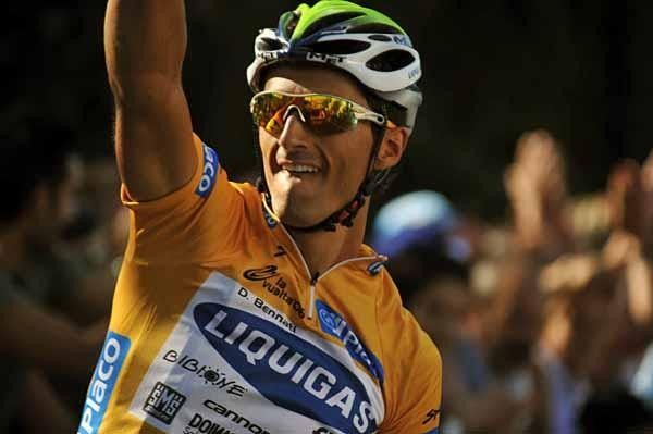 Daniele Bennati (Liquigas) throws his fist in the air after winning the fourth stage, his fourth Vuelta win.
