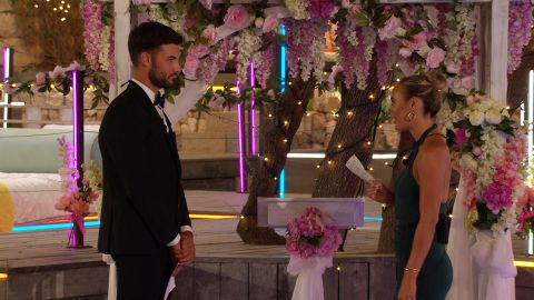 Who Will Be On The Love Island Reunion? We Have The Exclusive Scoop! - 6wdvwah