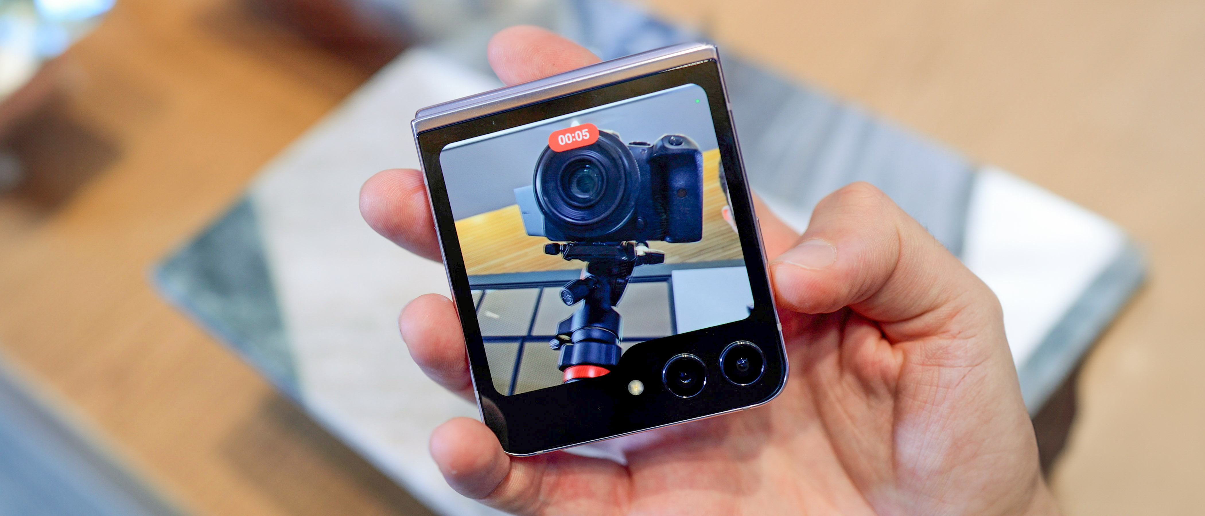 Samsung Galaxy Flip 5 Review: Flipping expensive - Amateur Photographer