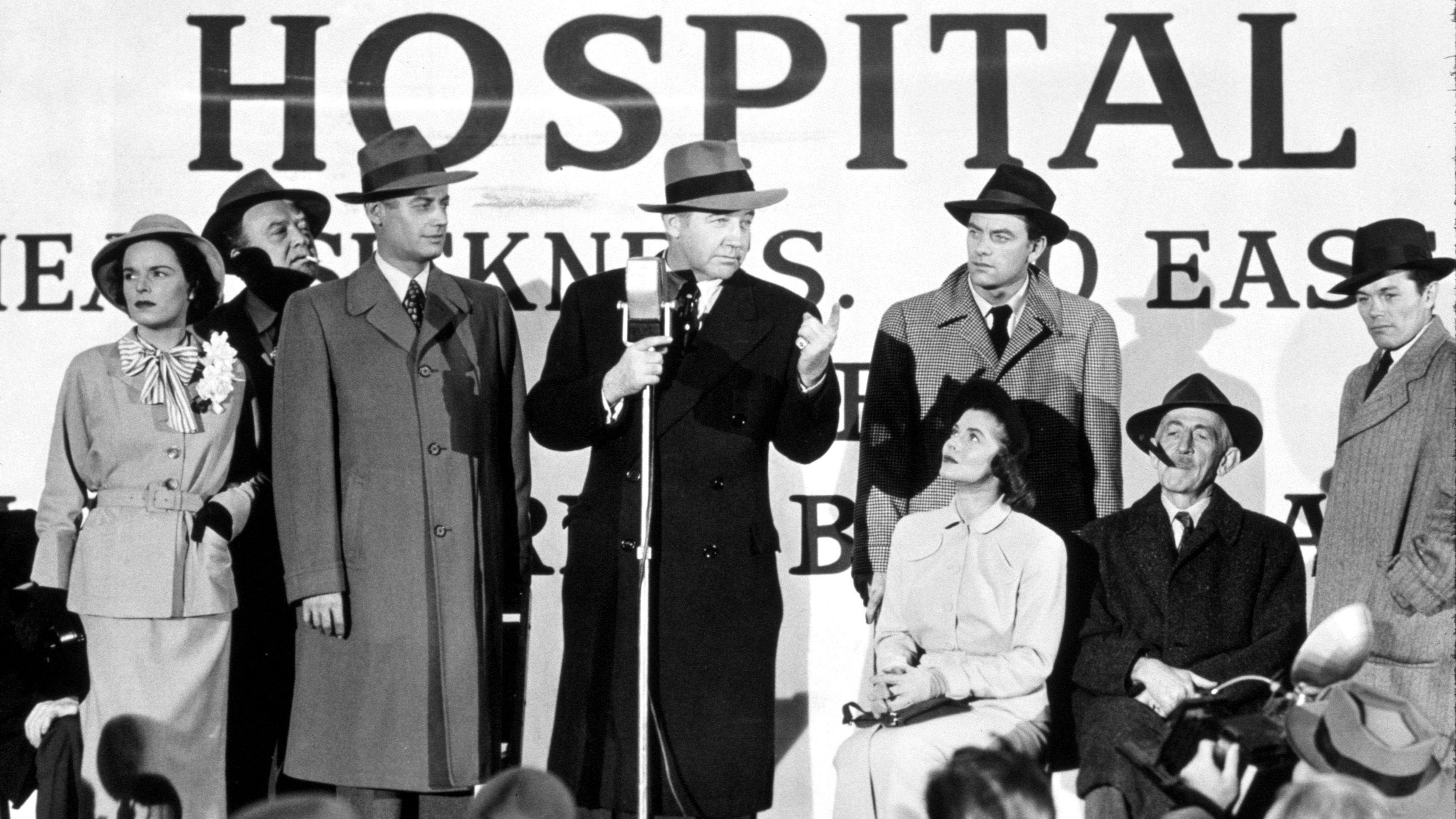 Broderick Crawford (center) in All the King's Men