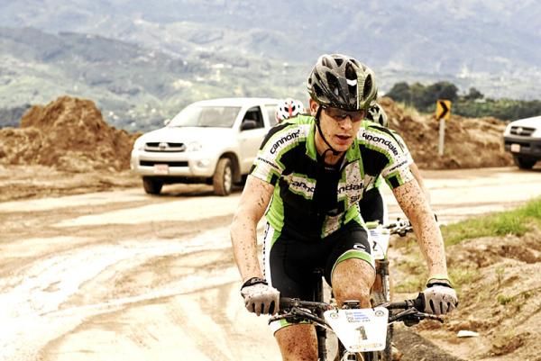Ben Sonntag (Cannondale) sets the pace