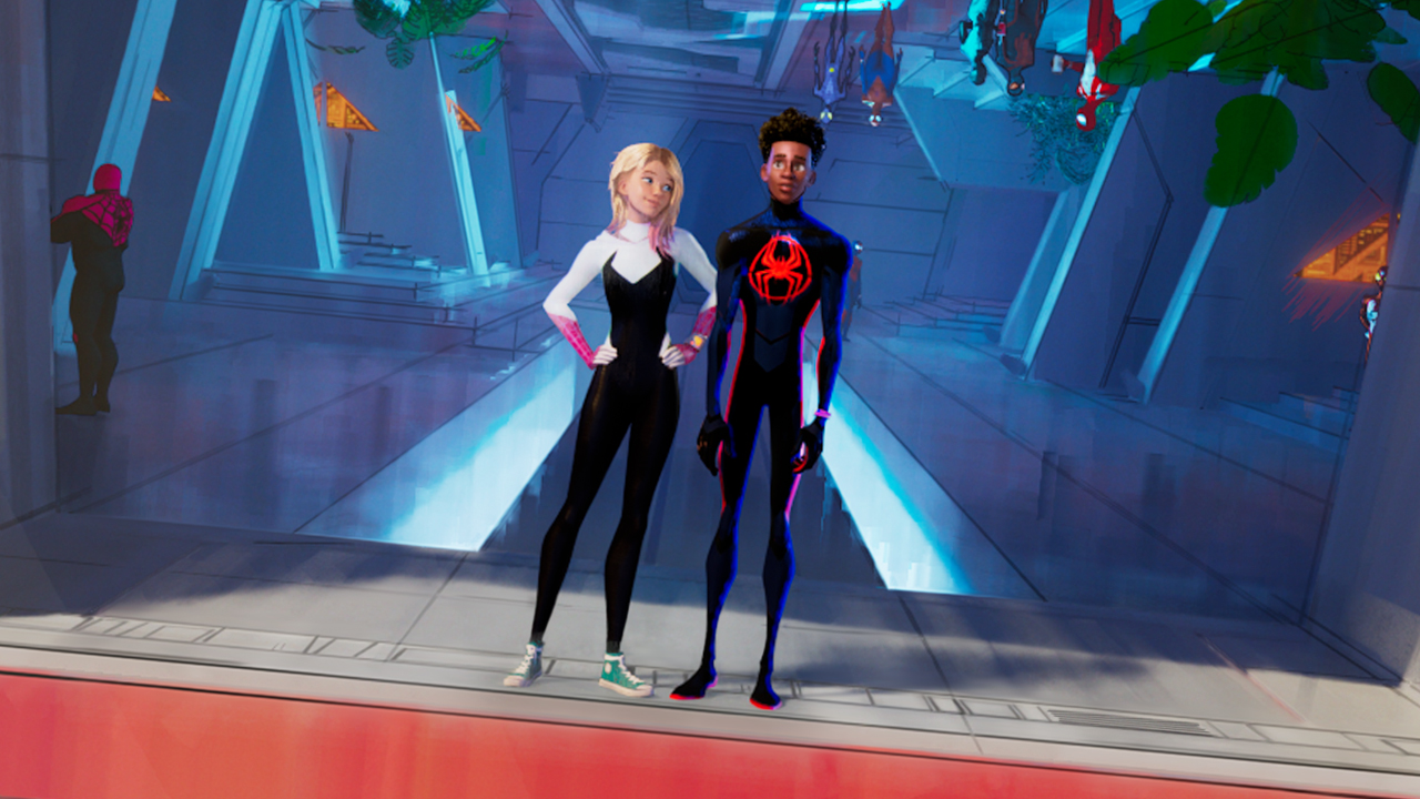 Gwen y Miles en Spider-Man: A través del Spider-Verse