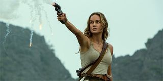 Brie Larson Mason Weaver firing a flare in Kong Skull Island
