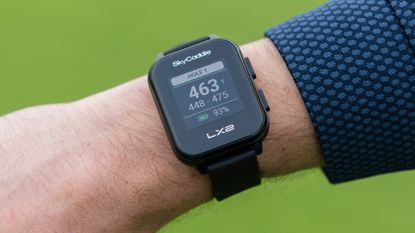 SkyCaddie LX2 Golf GPS Watch Review