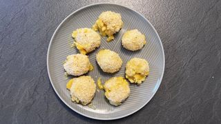 air fryer mac and cheese balls
