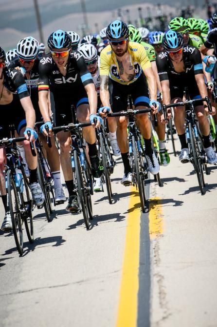 Bradley Wiggins (Sky) spends another stage in yellow