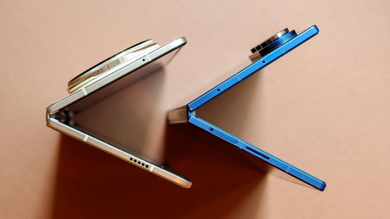 A photo of the Honor Magic V5 and Samsung Galaxy Z Fold 7