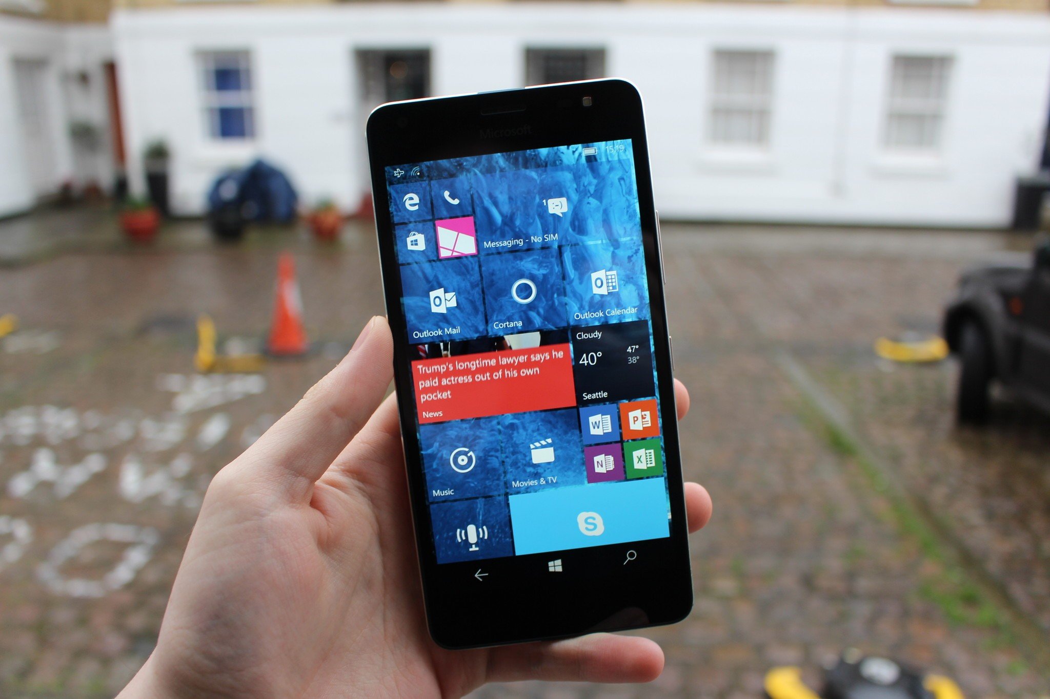 Lumia 650. Nokia Lumia 650. Nokia Lumia 650 XL Windows. Нокия люмия 650 XL Windows. Смартфон люмия 650 характеристики.