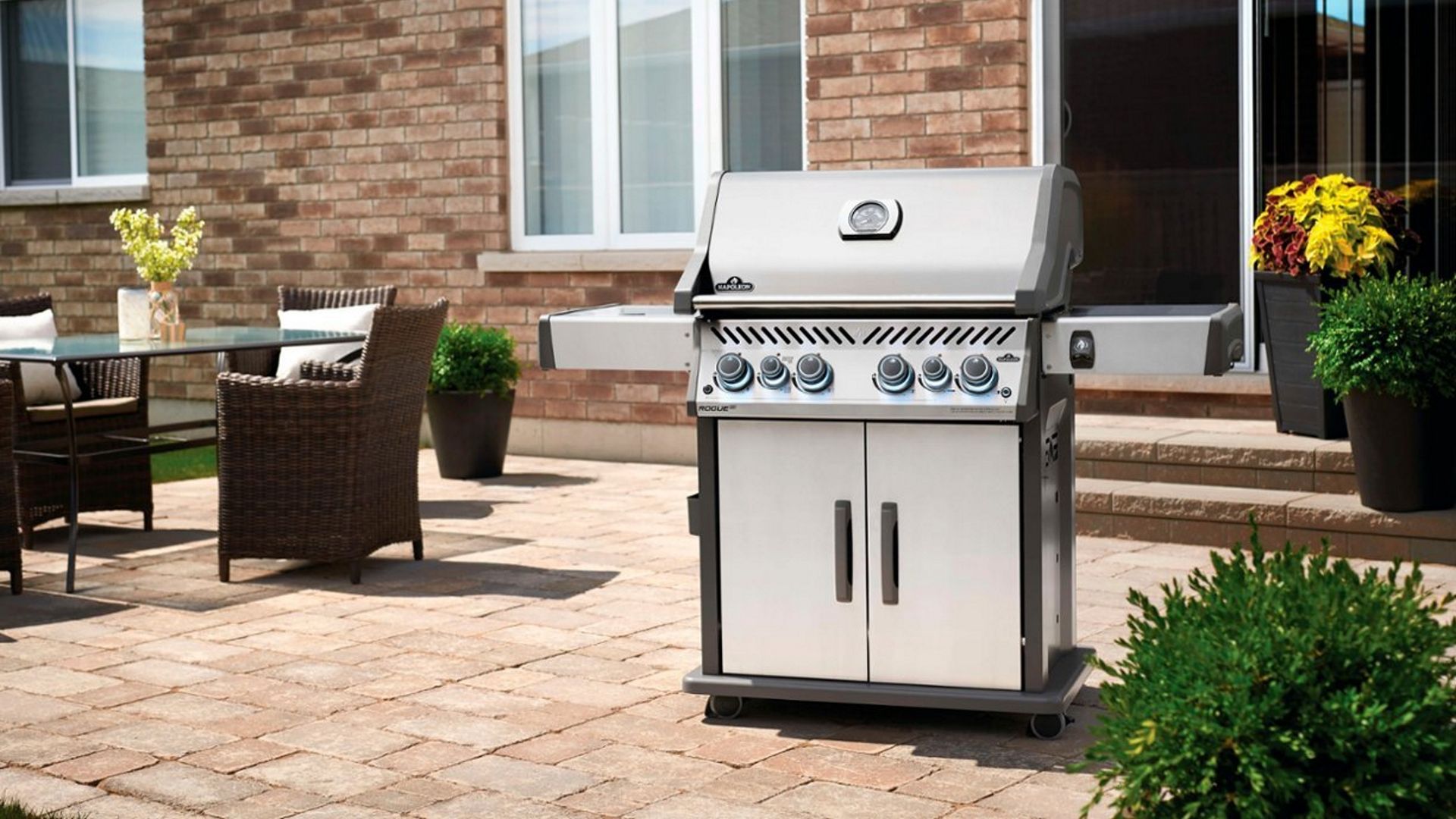 What is the best brand of gas grill to buy? Livingetc