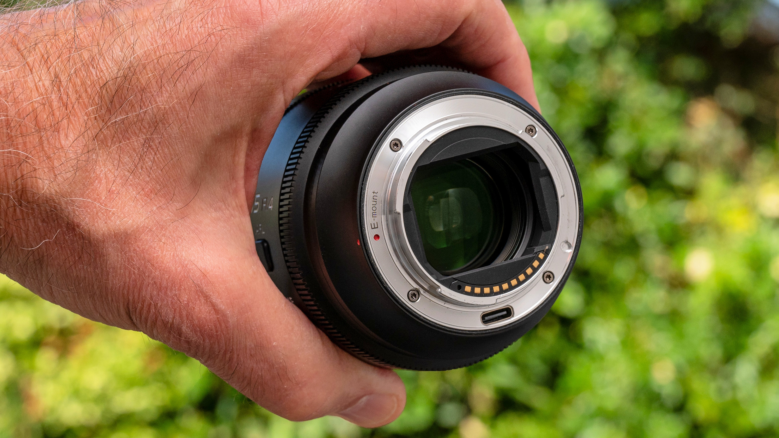 Sirui Aurora 85mm f/1.4 product image