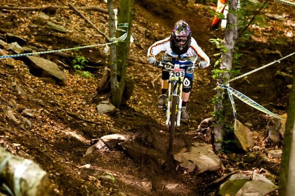 Harriet R&uuml;cknagel descends at the iXS Downhill Cup in Monte Tamaro