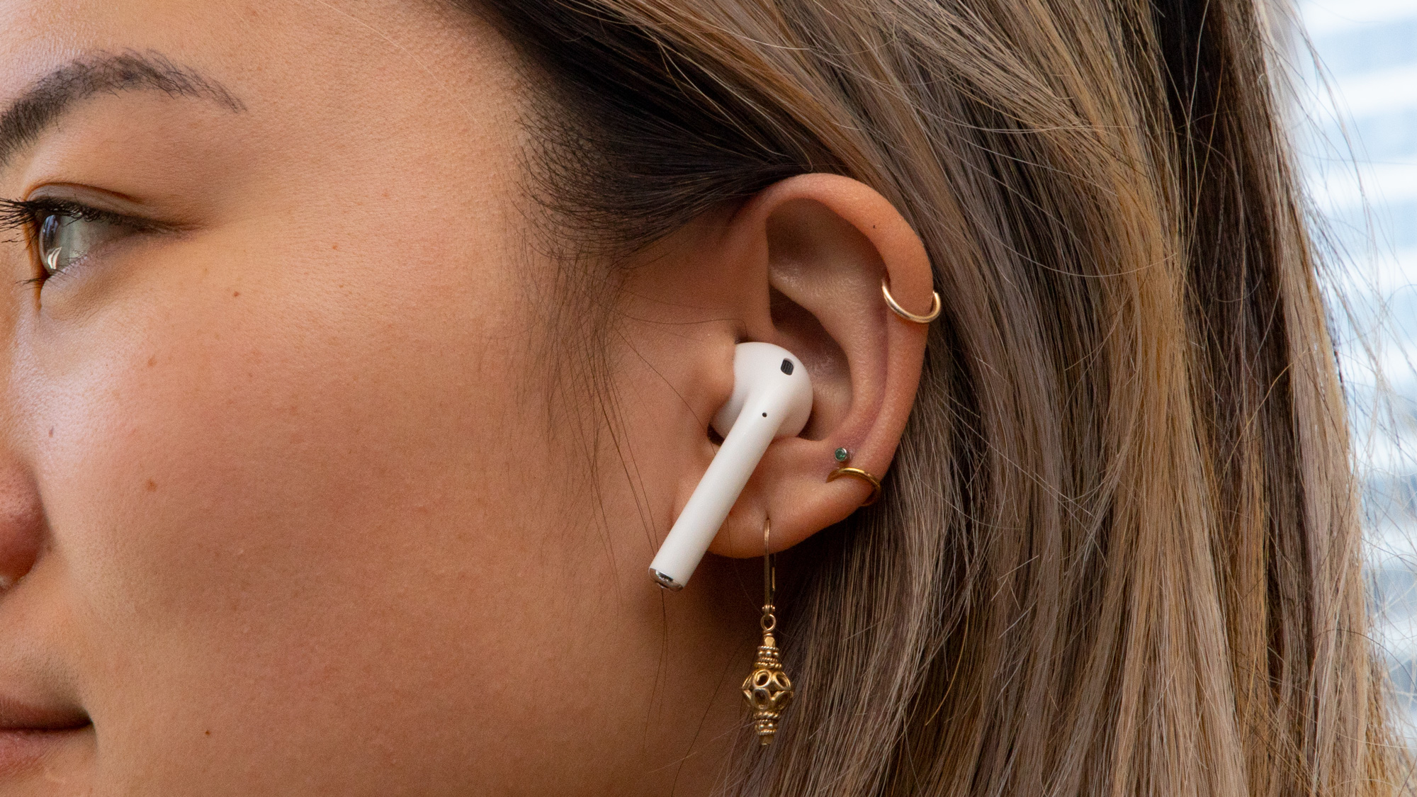 Airpods 3 в ушах фото