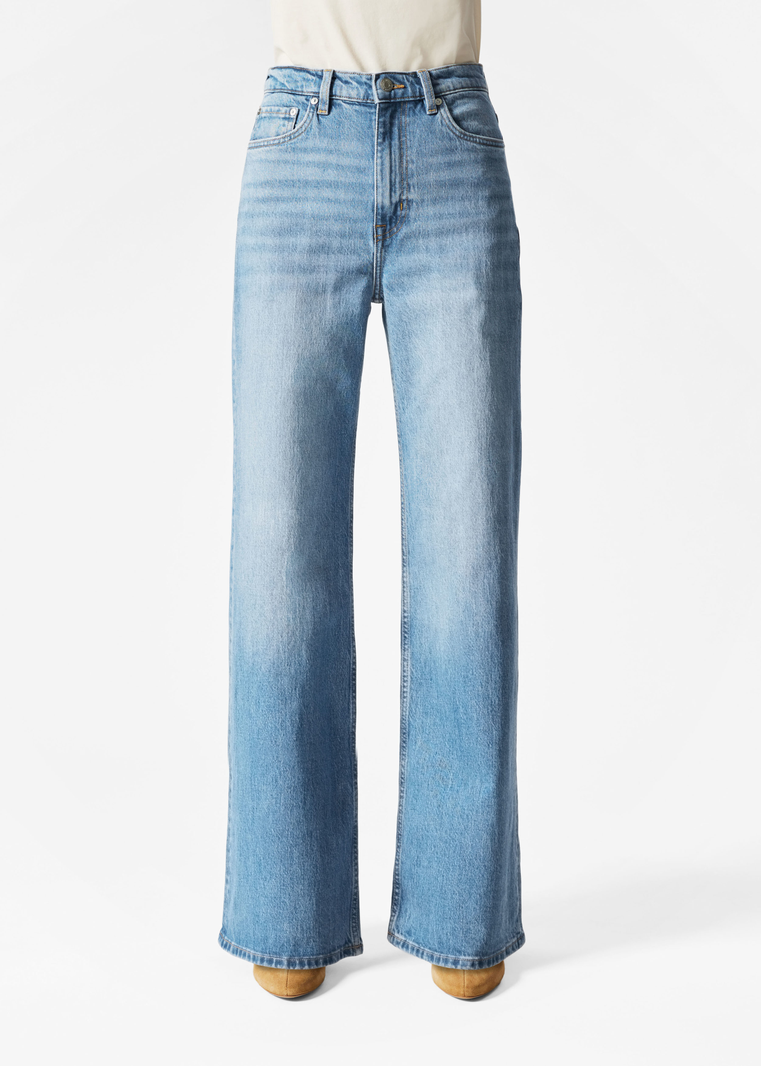 Wide-Leg Jeans