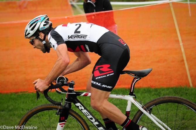 Justin Lindine (Redline/ NBX) launching an unsuccessful attack