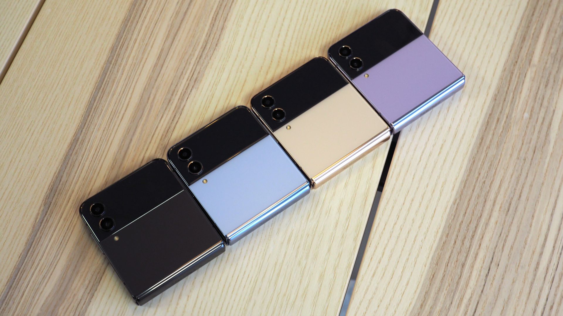 Galaxy Z Flip 4 vs Flip 3 is Samsung's new flip phone worth it? T3