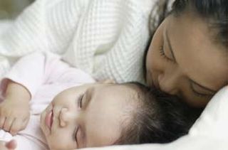 Baby mother sleep bonding bed tips co sleeping newborn