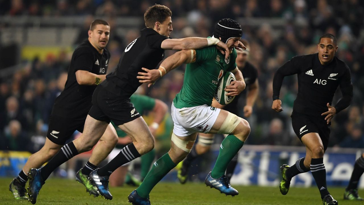 New Zealand beat Ireland 21-9 at the Aviva Stadium in Dublin on 19 November 2016 