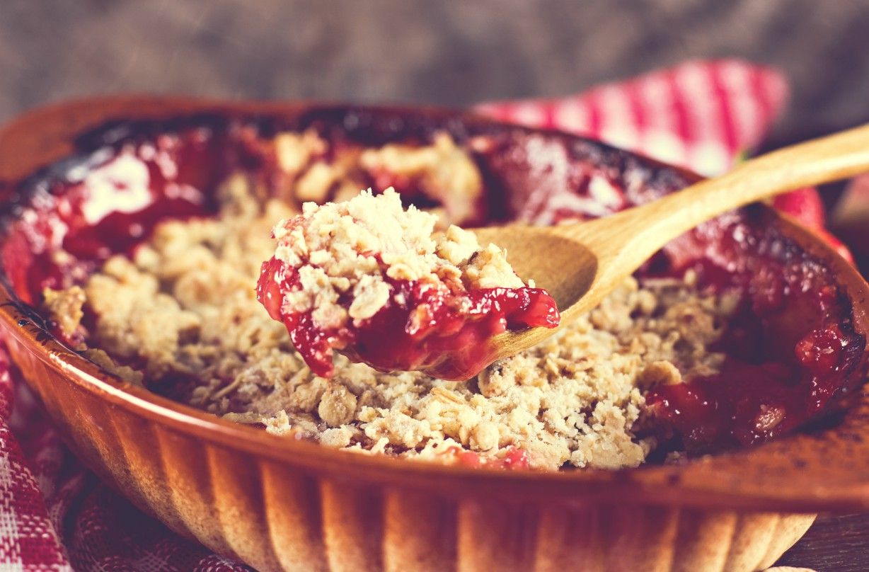 Slimming World&#039;s rhubarb and ginger crumble