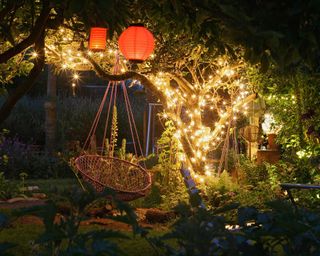 Outdoor string light ideas: 10 ways to create a sparkling garden