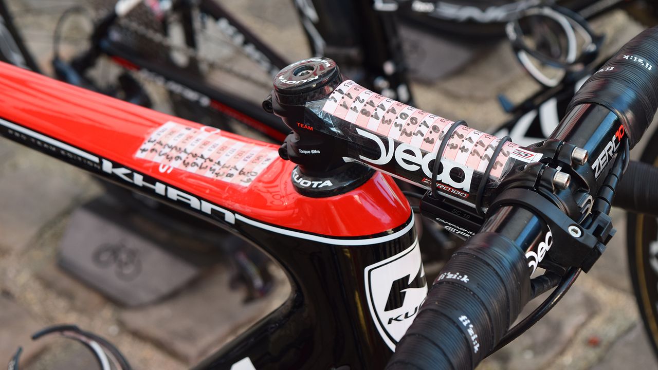Cofidis' Damien Touze focuses on the length of each secteur on his course notes