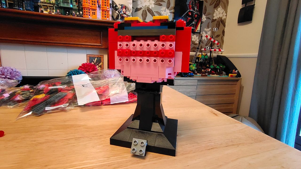 Lego Marvel Carnage 76199_Build in progress 2