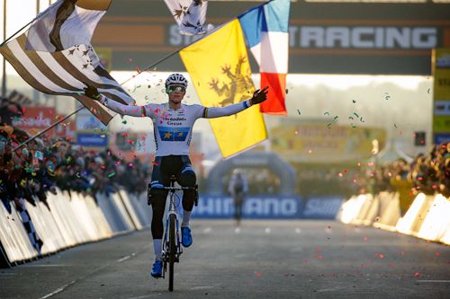 Natthieu van der Poel wins the Zolder World Cup
