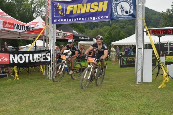 The Cadre Racing crew having a great time finishing together