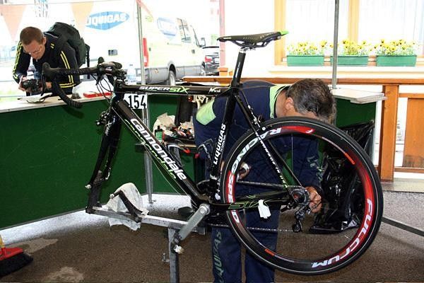 Liquigas' mechanic