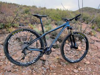 Kona has switched from aluminum to carbon fiber for the 2012 King Kahuna 29er hardtail