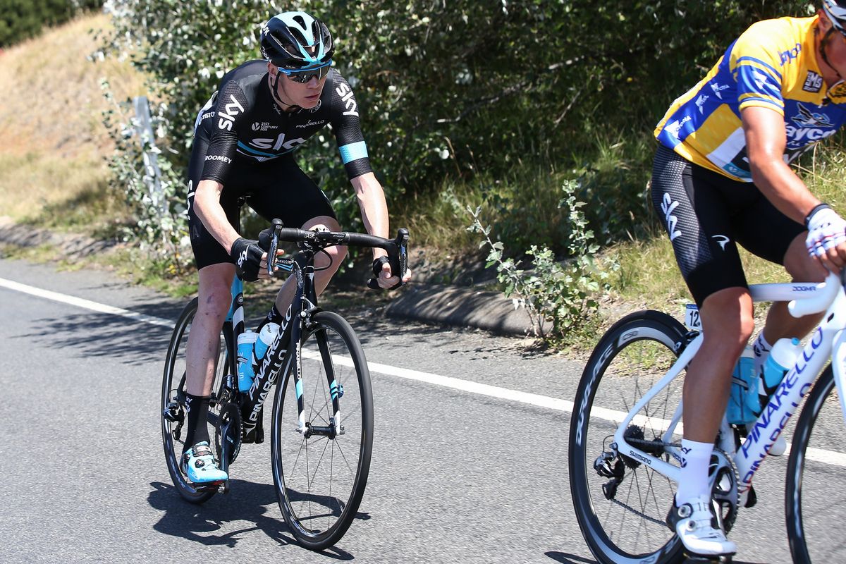 Chris Froome sitting on Peter Kennaugh's wheel
