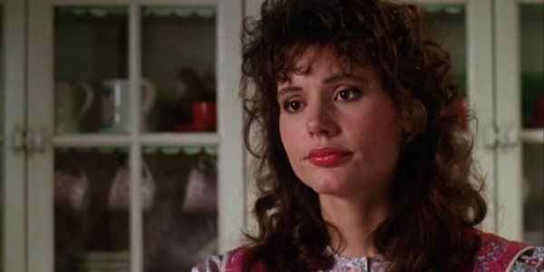 Why Geena Davis Thinks She'll Have To Sit Out Of Beetlejuice 2 ...