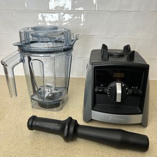 Testing the Vitamix A2500i blender