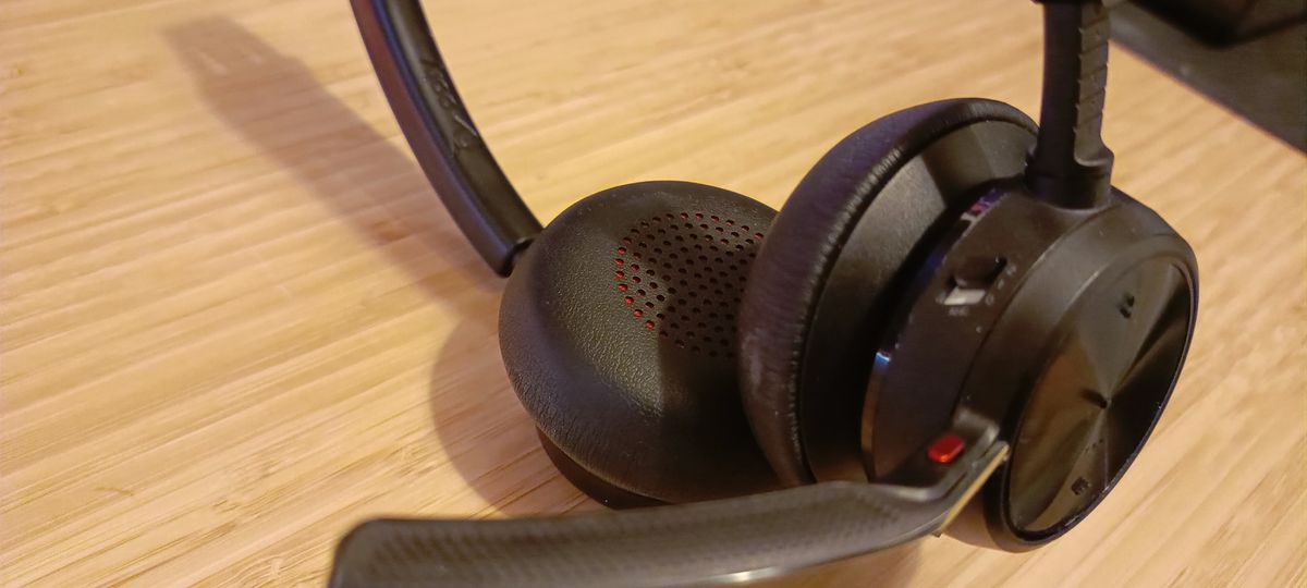 Poly Voyager Focus 2 Review Pro Headset Has Clear Voice Surprise Oomph Creative Bloq 4052