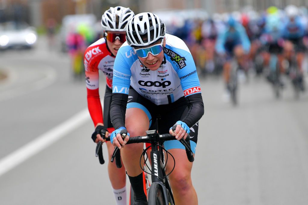 OUDENAARDE BELGIUM APRIL 04 Mieke Koger of Germany and Team Coop Hitec Products Fien Van Eynde of Belgium and Doltcini Van Eyck Proximus Continental Team during the 18th Ronde van Vlaanderen Tour of Flanders 2021 Womens Elite a 1524km race frim Oudenaarde to Oudenaarde Attack Breakaway RVV21 rondevanvlaanderen tourofflanders UCIWWT on April 04 2021 in Oudenaarde Belgium Photo by Luc ClaessenGetty Images