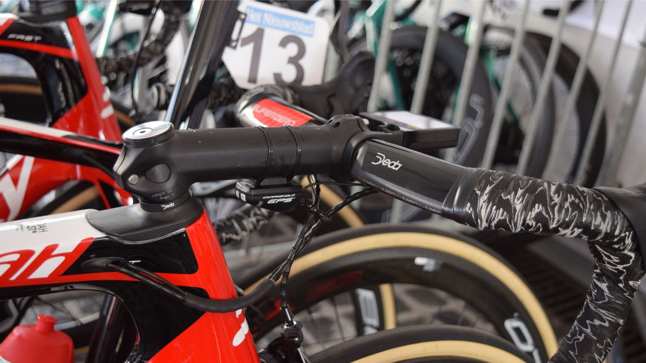 Adam Blythe (Lotto Soudal) runs a 150mm, negative 17-degree stem on his Ridley