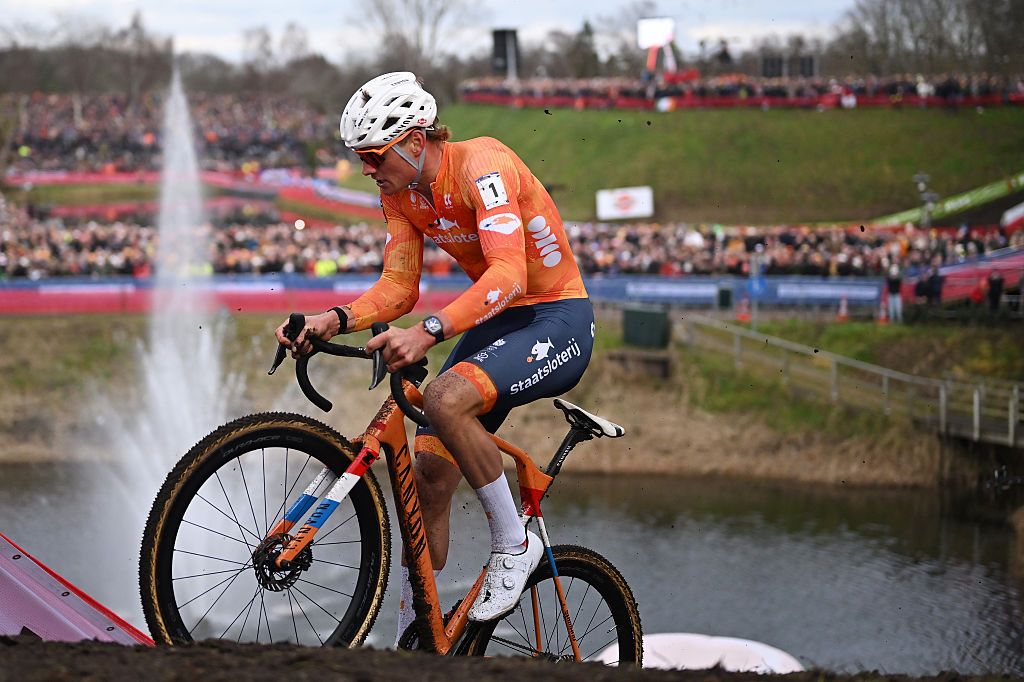 'I was prepared for any scenario' – Mathieu van der Poel says he took more caution as he chased record-breaking eighth cyclo-cross world title