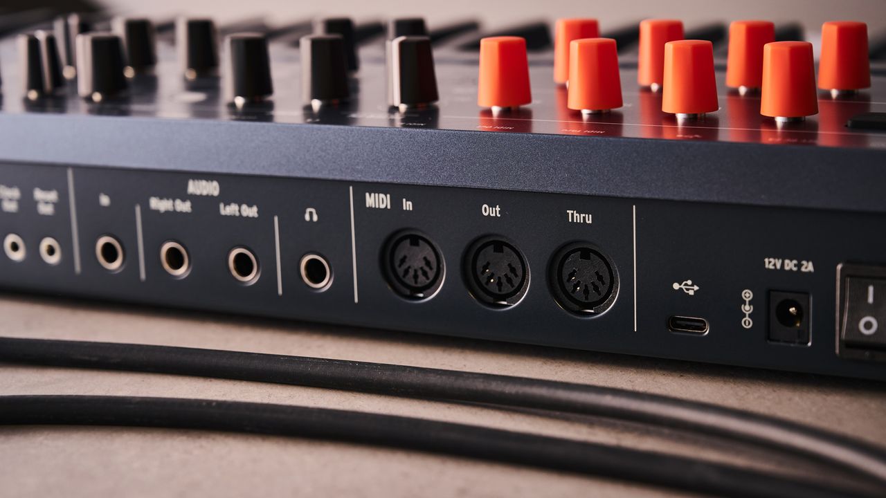 Arturia MiniFreak 49