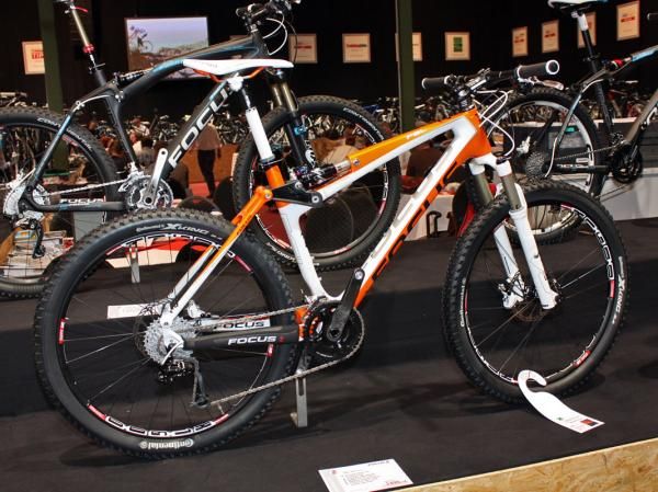 Focus will offer the FSL cross-country platform in several different models, depending on your budget. And interesting, none of them have the specific '1.0', '2.0', or '3.0' designations - Focus doesn't want buyers to feel bad about upgrading a mid-level bike, especially when it uses the same frame as the top-end models.