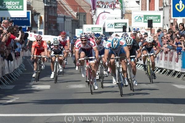 Marcel Kittel (Skil-Shimano) heads to the line