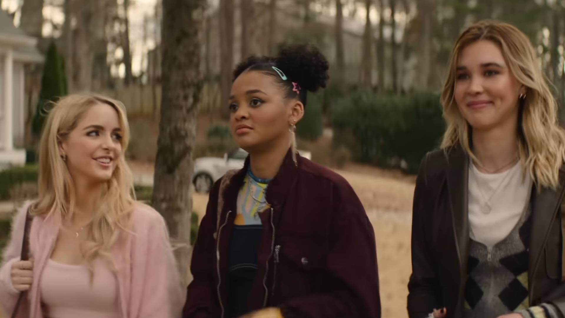 McKenna Grace as Hannah, Celeste O'Connor as Chloe and Isabel May as Tatum in Scream 7