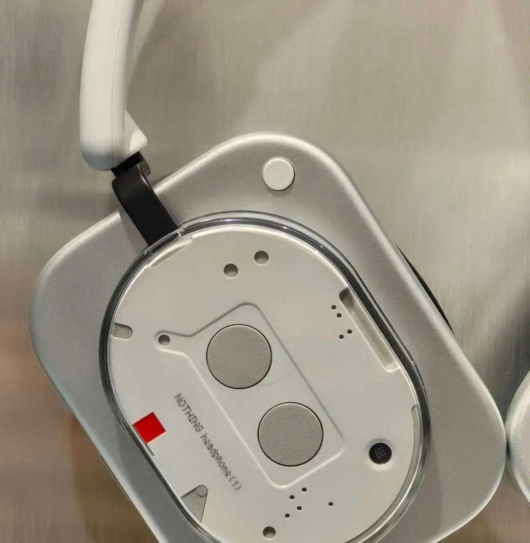 Nothing Headphone (1) hands-on photo leak