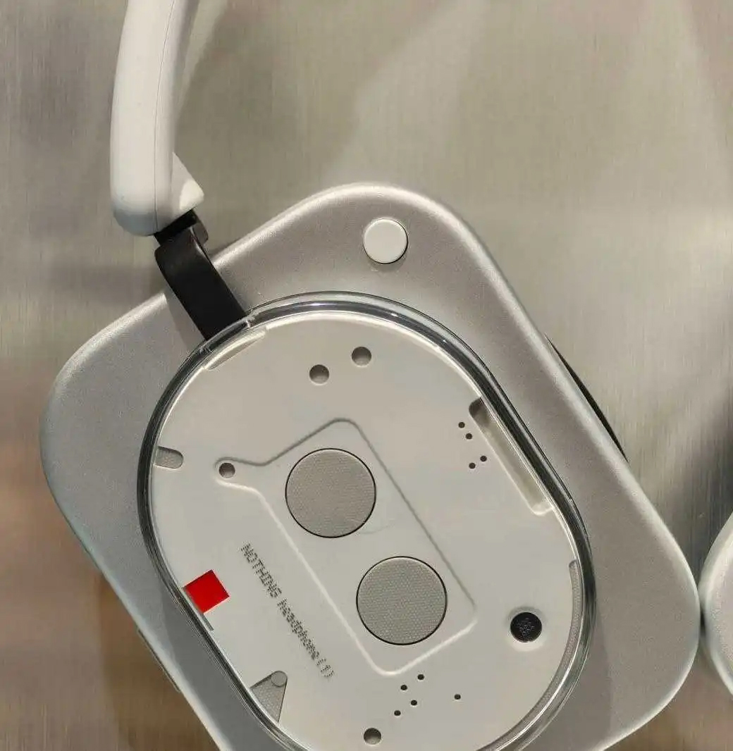 Nothing Headphone (1) hands-on photo leak