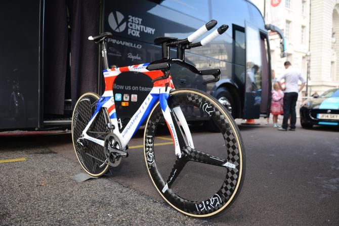 Bradley Wiggins' custom painted national champions Pinarello Bolide at the Tour of Britain