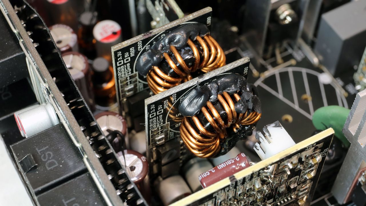 EVGA SuperNOVA 750 GT