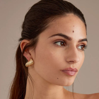 Ribbed Shell Stud Earring: was £40now £16 | Anthropologie (save £24)